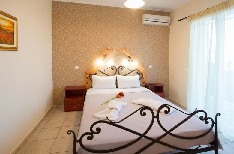 Aparthotel Kastro Maistro