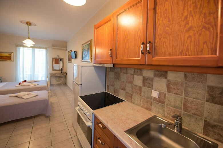 Aparthotel Kastro Maistro