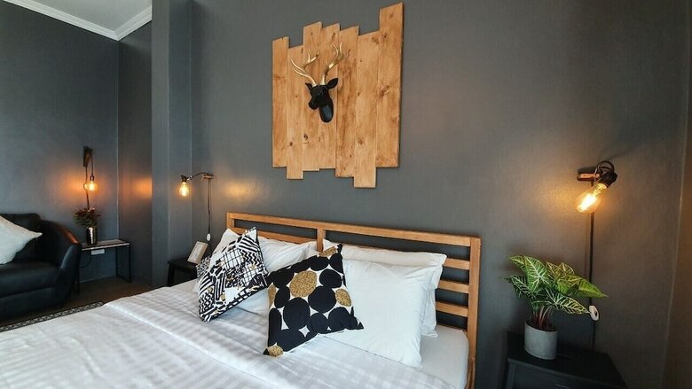 Hotel Thira House