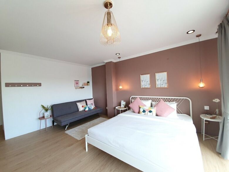Hotel Thira House