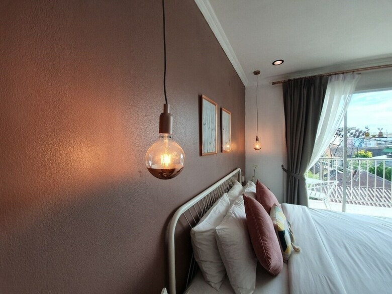 Hotel Thira House