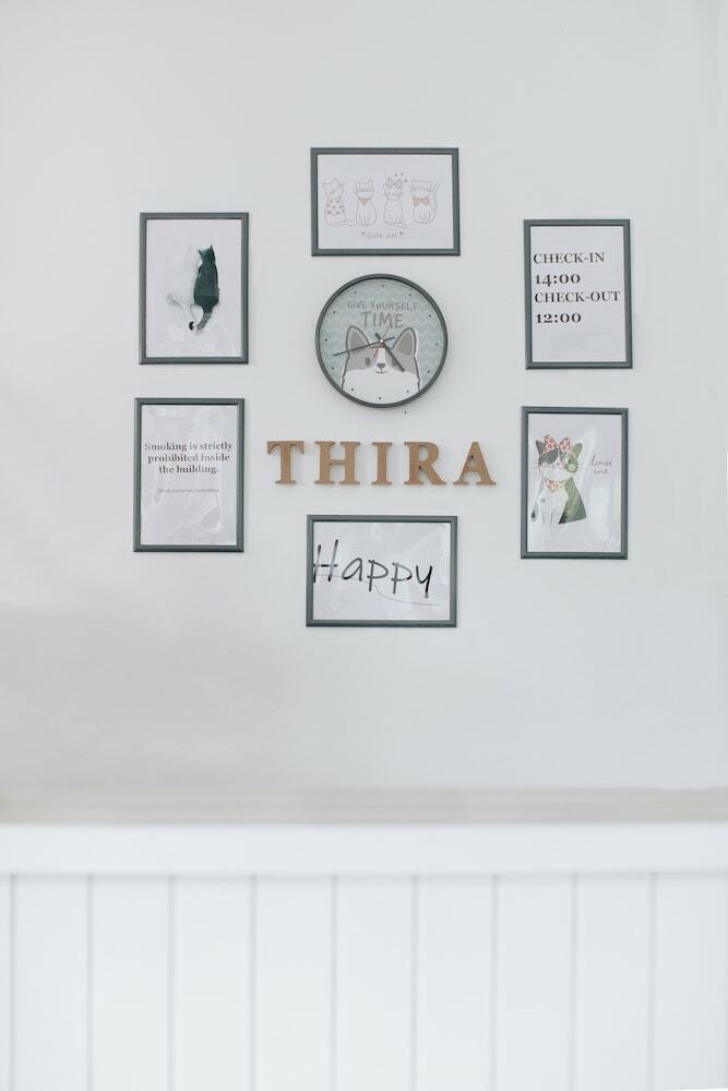 Hotel Thira House