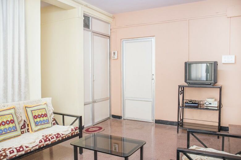 Hotel Guesthouser 3 Bhk Bungalow 6808
