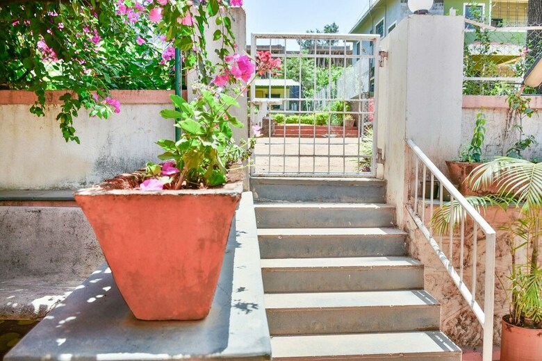 Hotel Guesthouser 3 Bhk Bungalow 6808