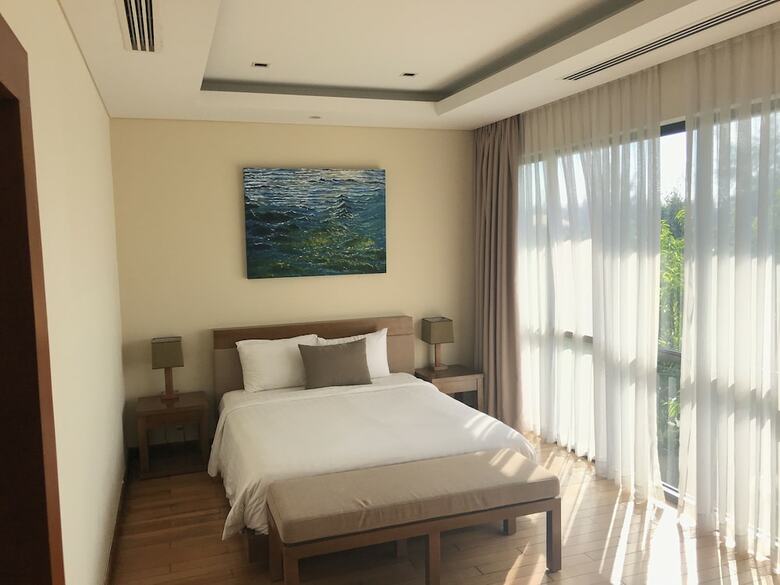Villa Ocean Resort 4 Bedrooms Danang Living