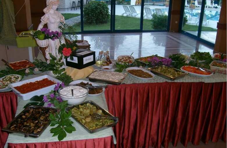 Aymes Hotel