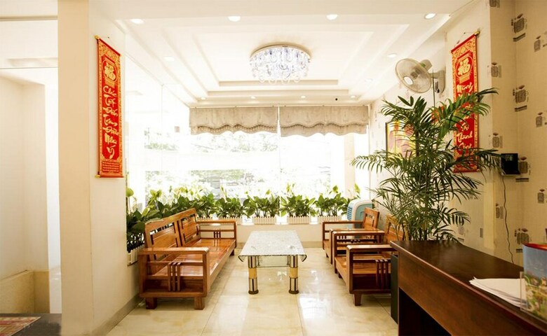Little Gold Hotel