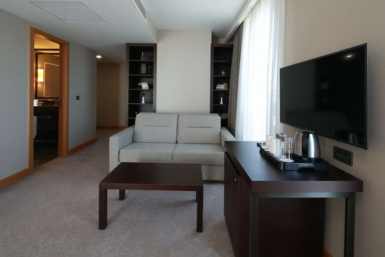 Port Bosphorus Hotel