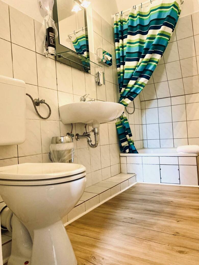 Hostal Hotel Auerhahn