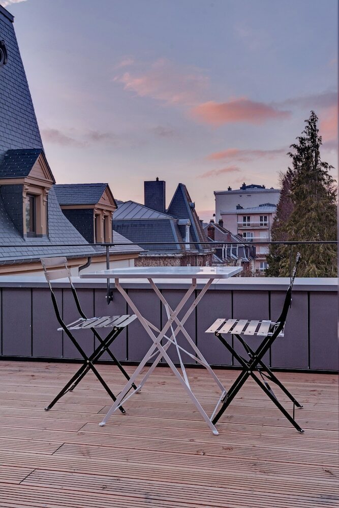 Vistay Apartments