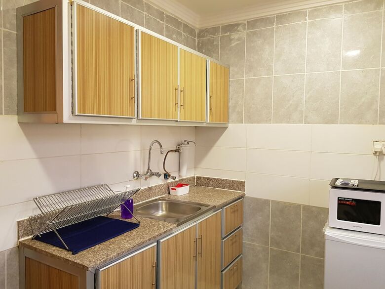 Cozy 2 Bedroom Apartment
