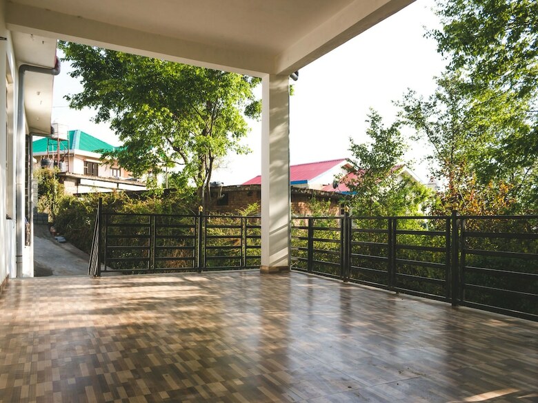 Oyo 12394 Home Scenic 3bhk Khanyara Ground
