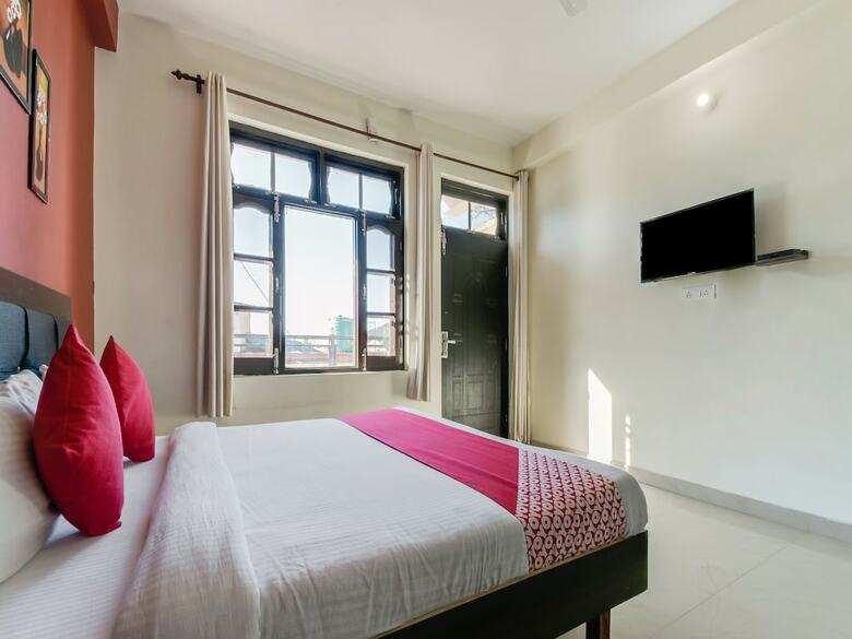 Hotel Oyo 12442 Twilight Guest House