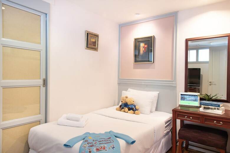 Antique Palace Apartment