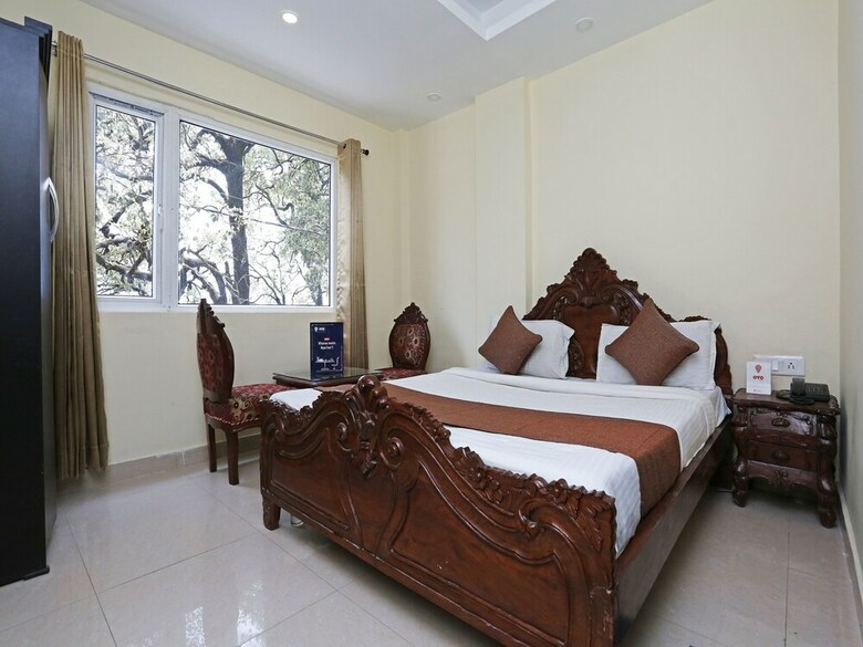 Oyo 13243 Hotel City Castle