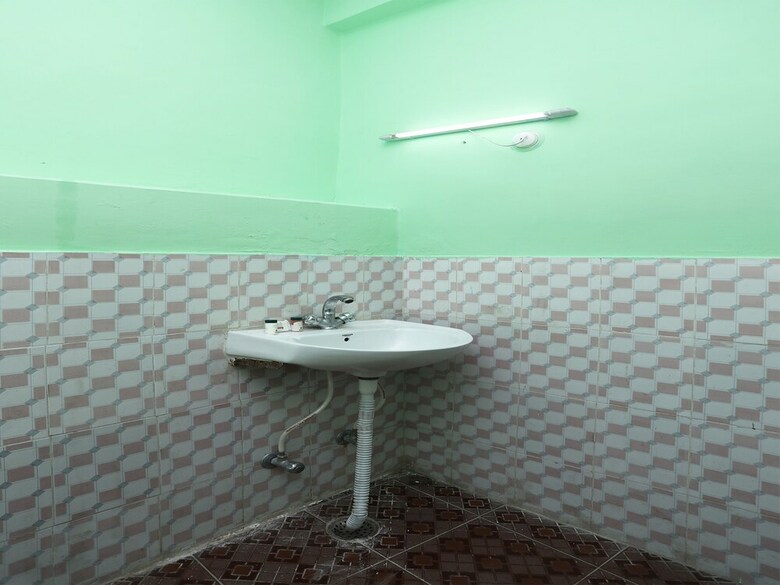 Hotel Oyo 13171 Home Exotic Studios Kempty Fall