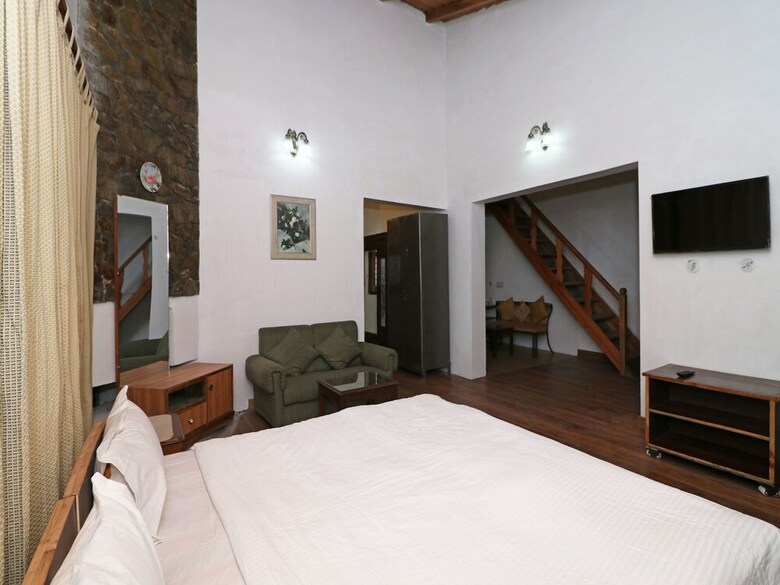 Oyo 13248 Home 2bhk Sherwood Ayarpatta