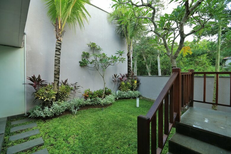 Raja Woods Villa