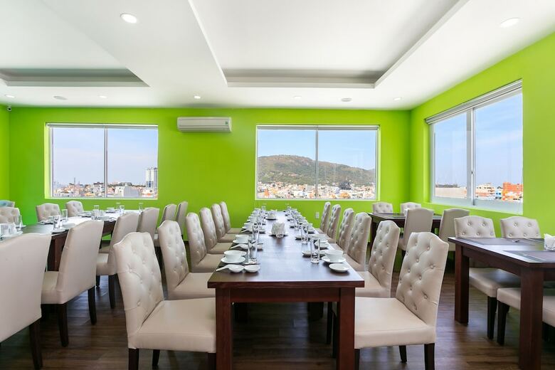 Oyo 147 Ambassador Vung Tau Hotel