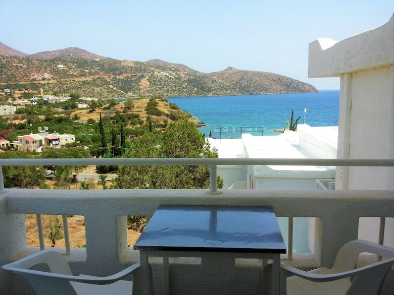 Dimitra Aparthotel