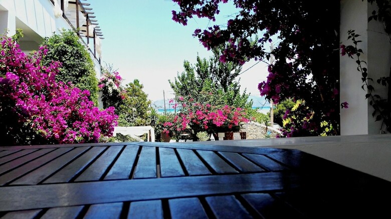 Aparthotel Rafaella Resort