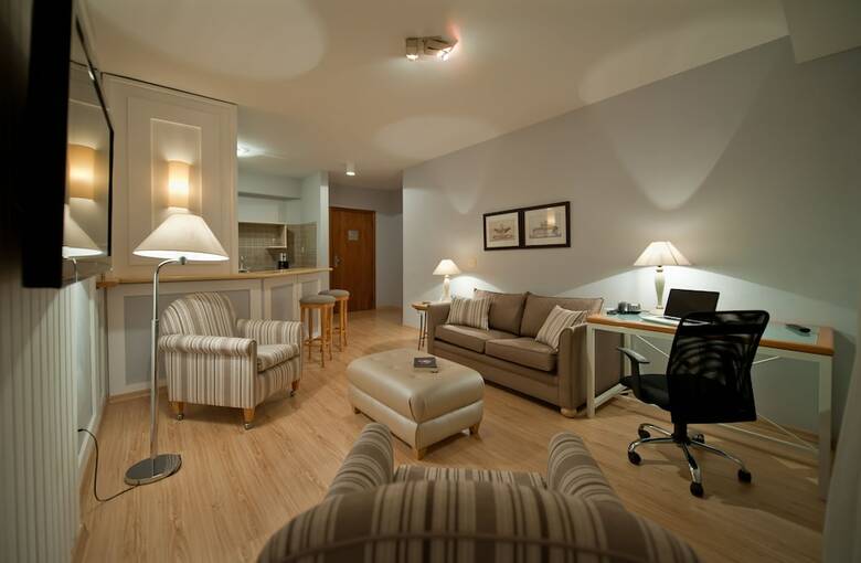 Hotel Sequoia Flat