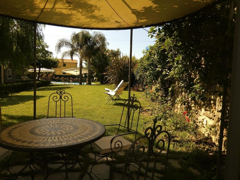 Apartamentos Nel Giardino Di Renzo