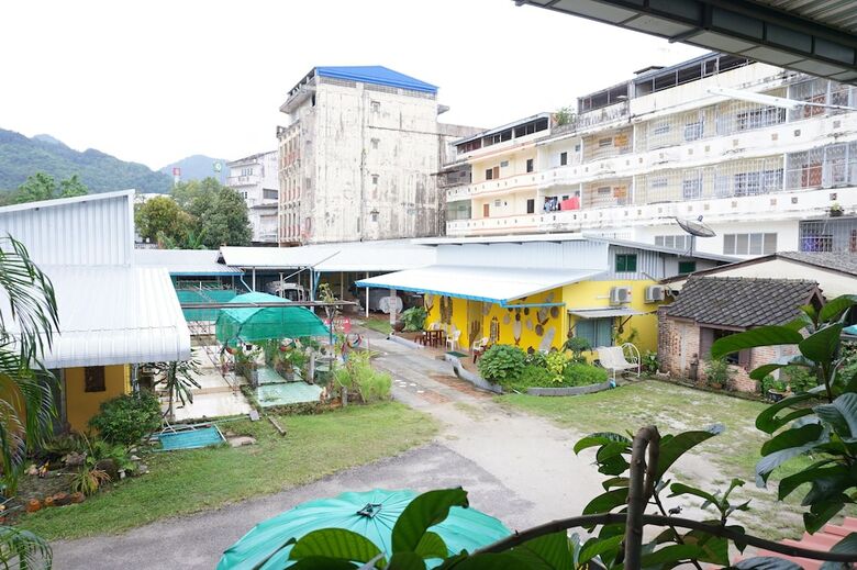Hotel Casa Theresa Resort & Garden