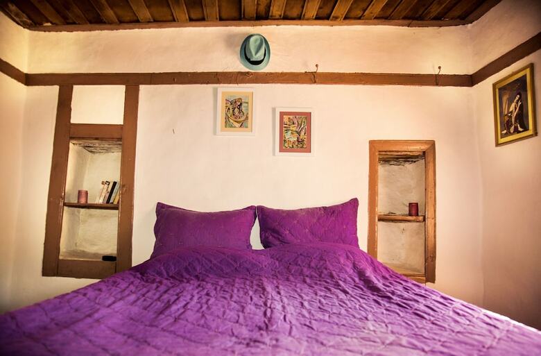 Hostal Seles Camping - Adults Only