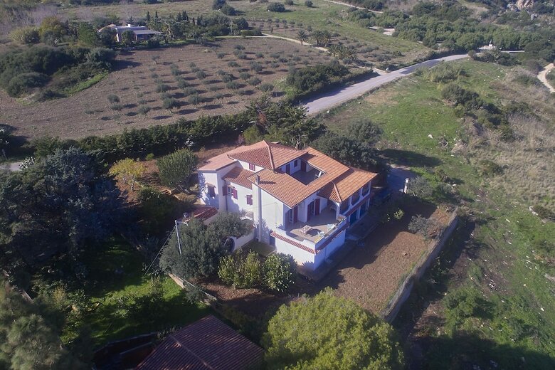 Villa Del Carrubo