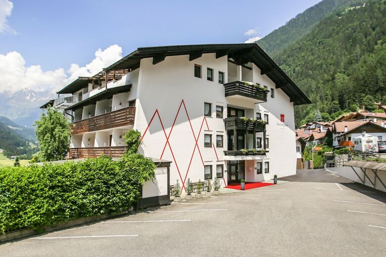 Hotel Das Bergland