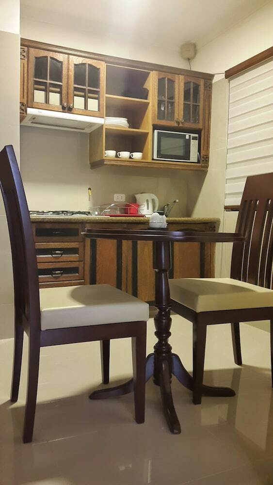 Apartamentos Hb Equipetrol