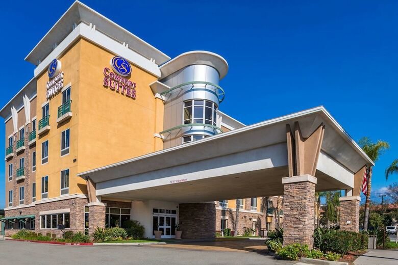 Hotel Comfort Suites Ontario Convention Center