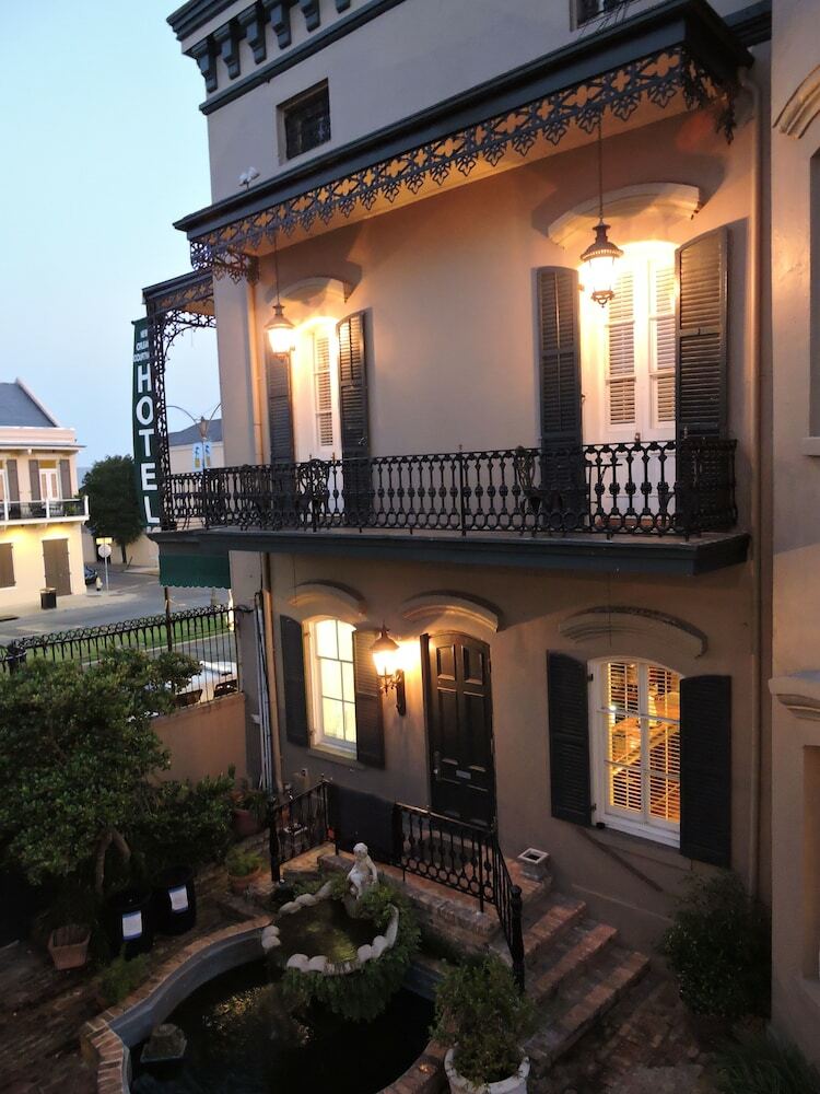 New Orleans Courtyard Hotel