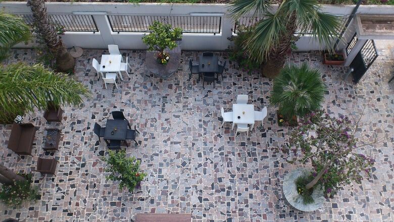 Salent Hotel