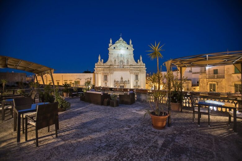 Bed & Breakfast Castello Castriota Scanderbeg Suites De Charme