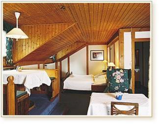 Hostal Rh�nh�uschen