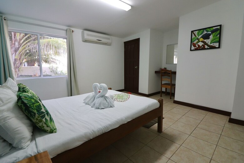 Parham Plaza Hotel