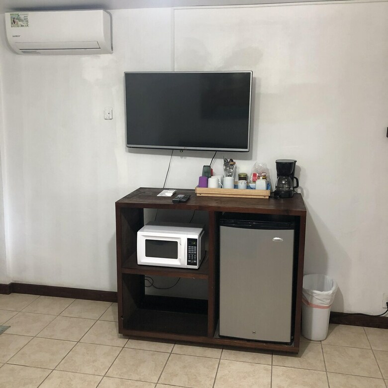 Parham Plaza Hotel