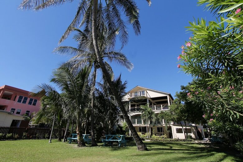 Parham Plaza Hotel