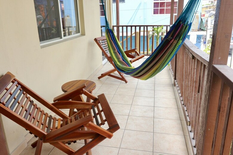 Parham Plaza Hotel