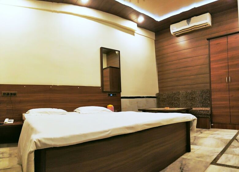 Hotel Saraswati