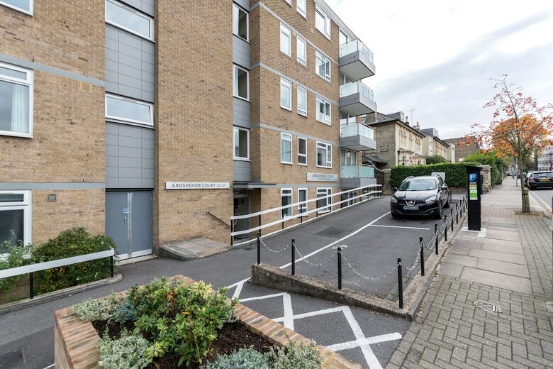 Putney Court - 1 Bed Apartment By Basetogo