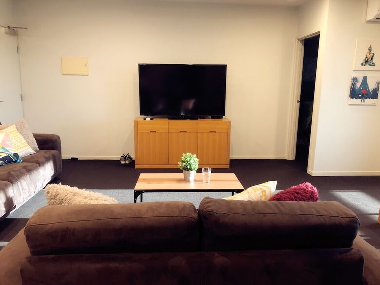 Port Melbourne Beach Front Apartment