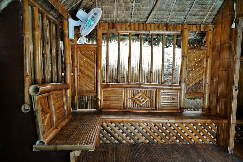 Hostal Hideaway Dive Hostel