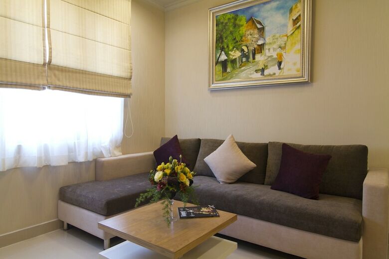 Apartamentos Mayfair Suites