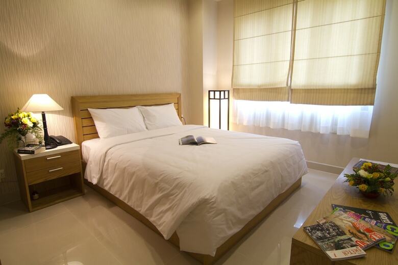 Apartamentos Mayfair Suites