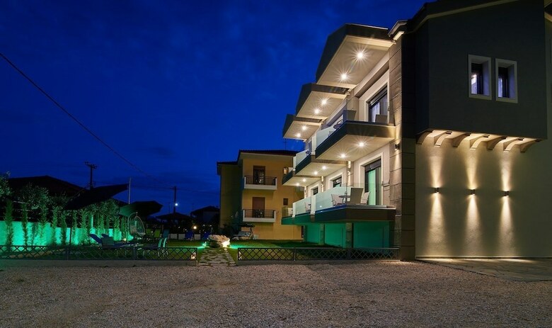 Hotel Grey House Apartments