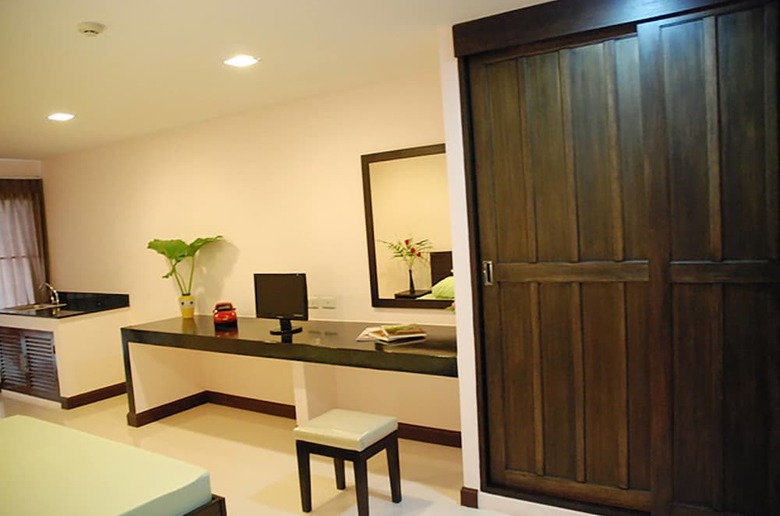 Hotel Mok Mek 72