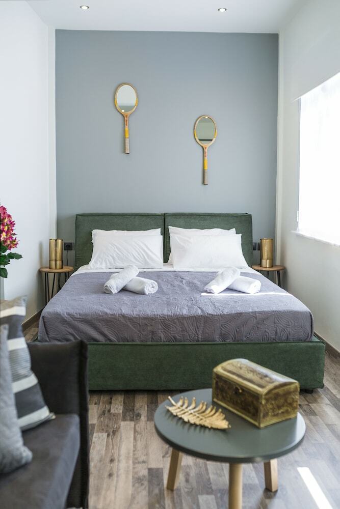 Hotel The Athens Version Luxury Suites